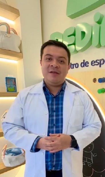 Dr. David Hernández